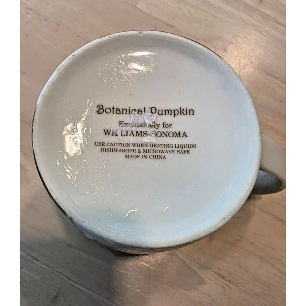 WILLIAMS-SONOMA LARGE COFFEE MUG SQUASH/ FLOWER MOTIF 4”